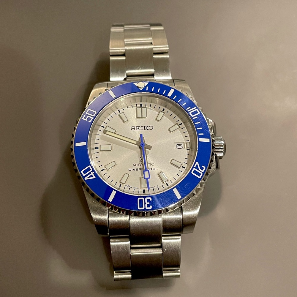 ✨SOLD✨ Custom royal blue Seiko watch for sale